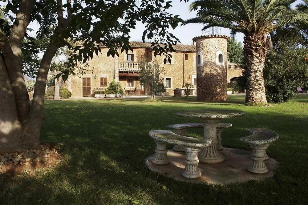 Farm stay Agroturismo Es Quatre Cantons Binissalem Spain