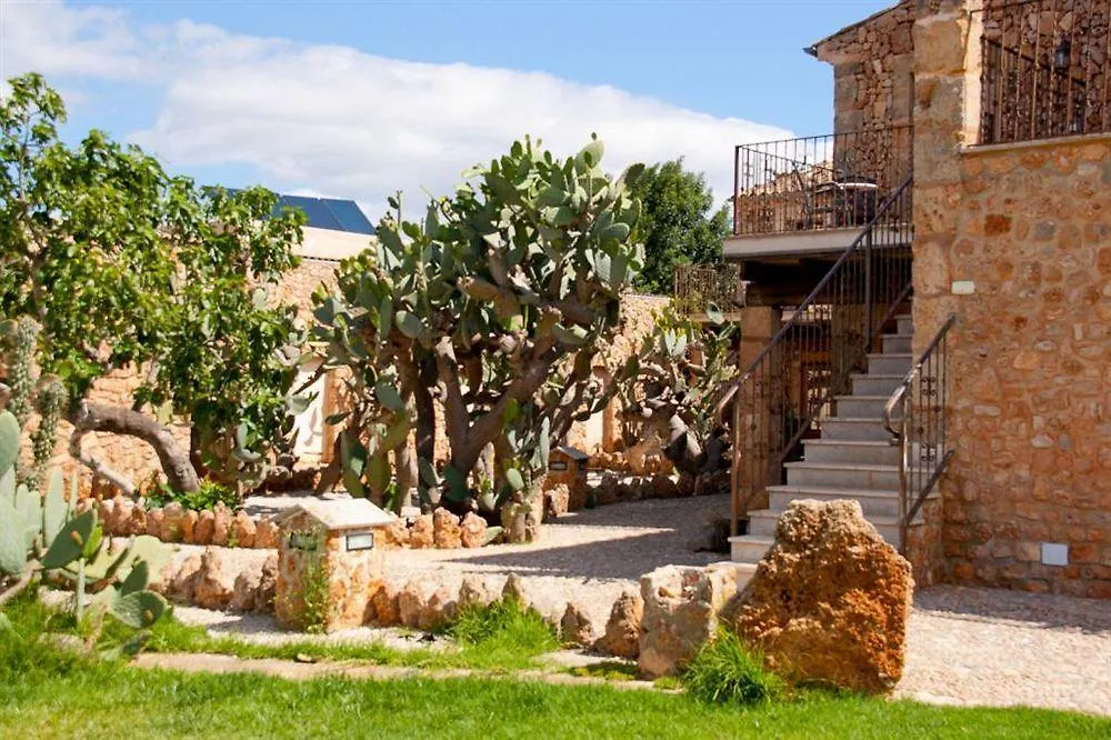 Farm stay Agroturismo Es Quatre Cantons Binissalem