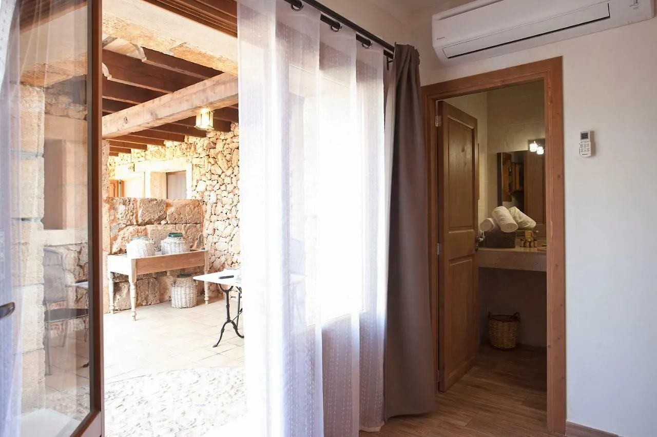 Farm stay Agroturismo Es Quatre Cantons Binissalem