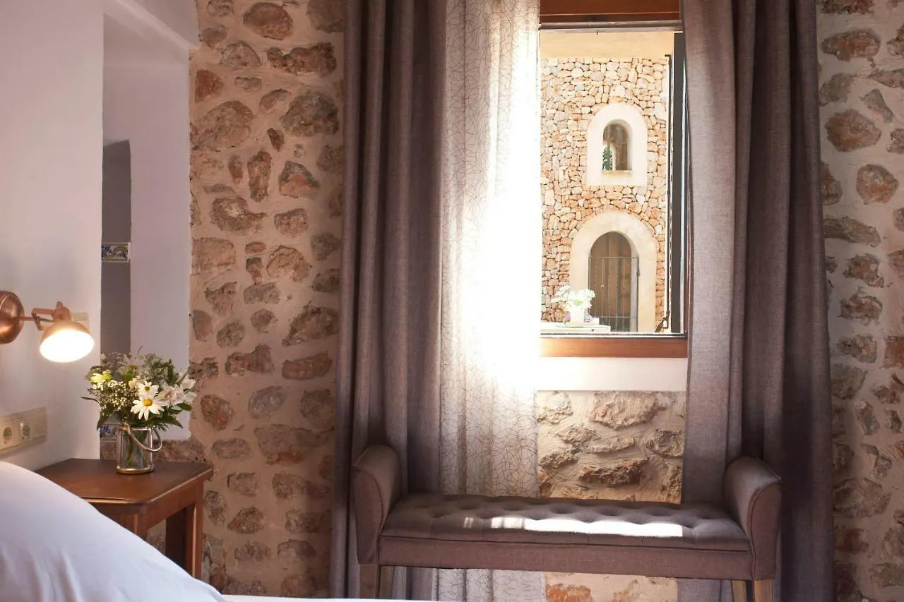 Farm stay Agroturismo Es Quatre Cantons Binissalem