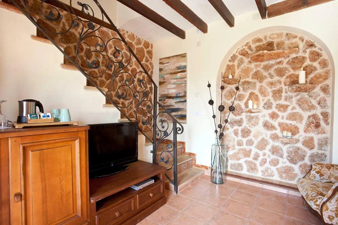 Farm stay Agroturismo Es Quatre Cantons Binissalem Spain