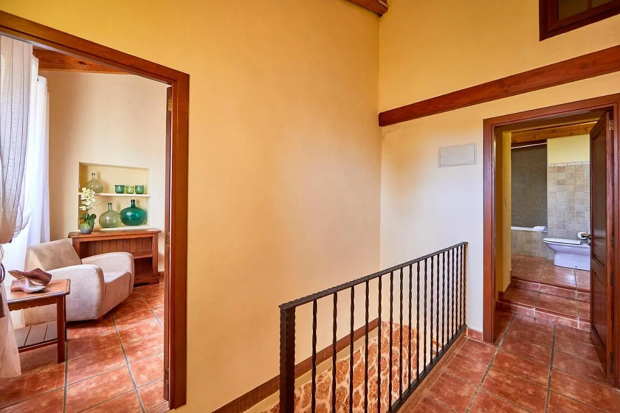 Agroturismo Es Quatre Cantons Binissalem Farm stay